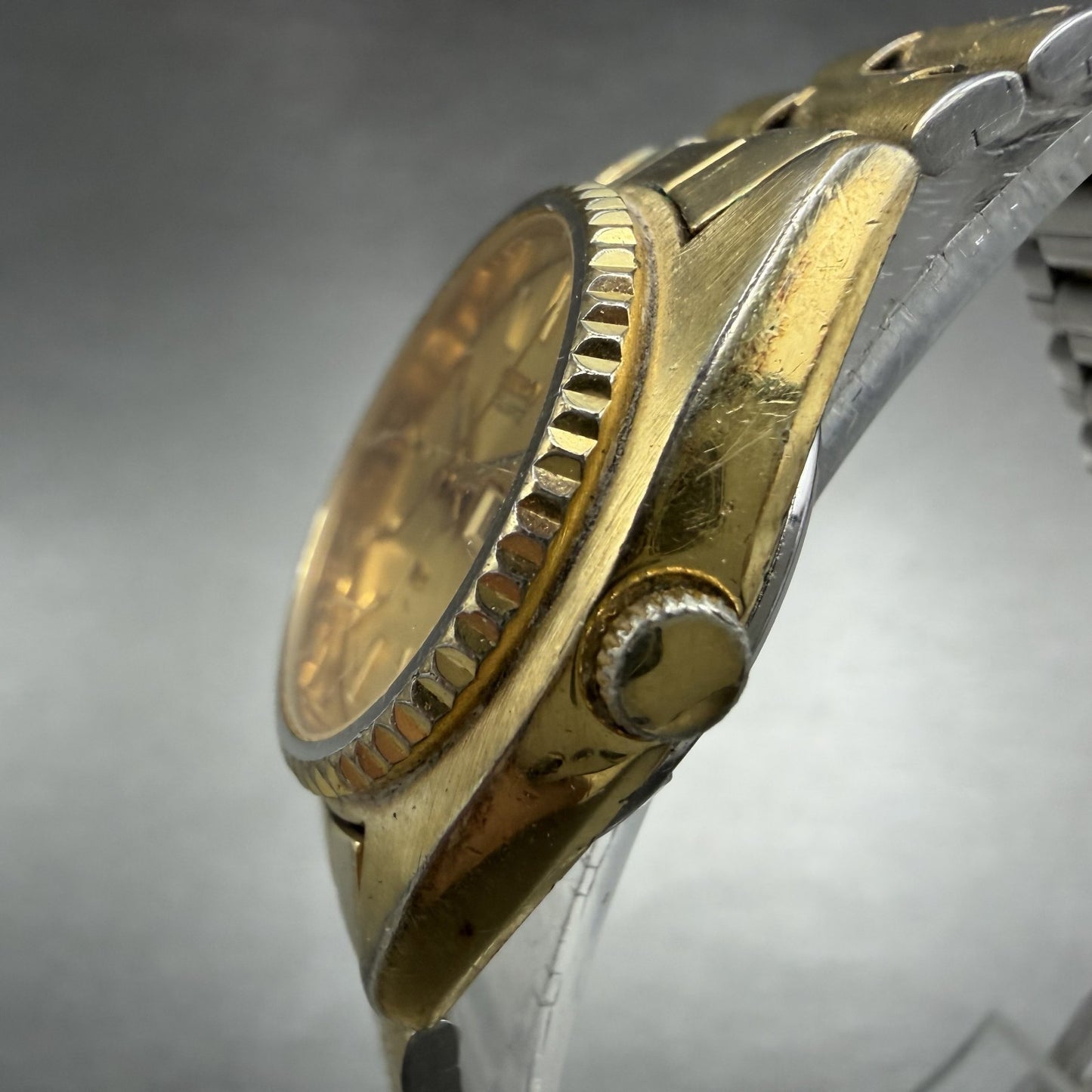Seiko SQ Watch Women 24mm Champagne Dial Gold Tone Daydate 8523-0050 New Battery2