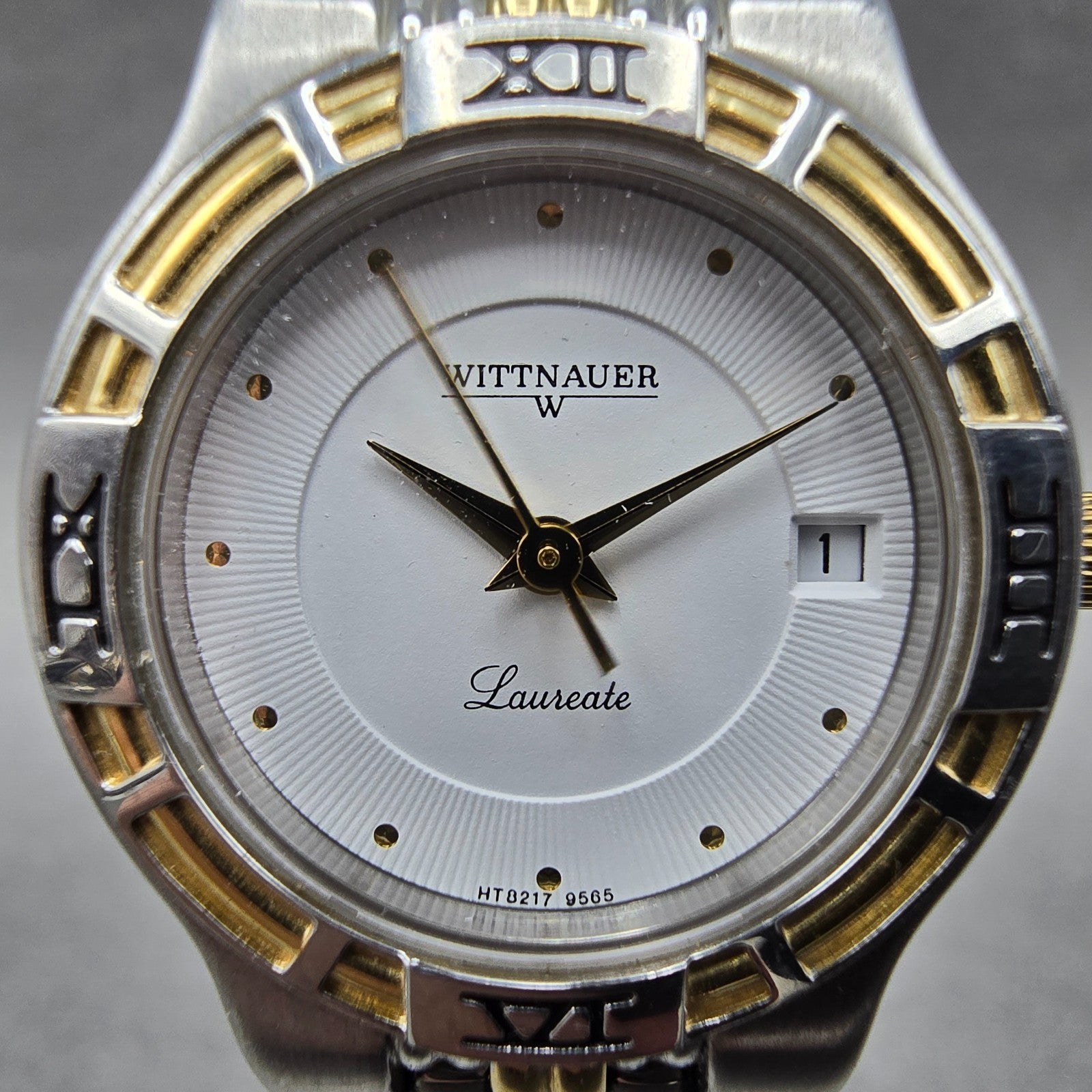 Wittnauer Laureate Watch Women 25mm White Dial Two Tone Date Round New Battery P1