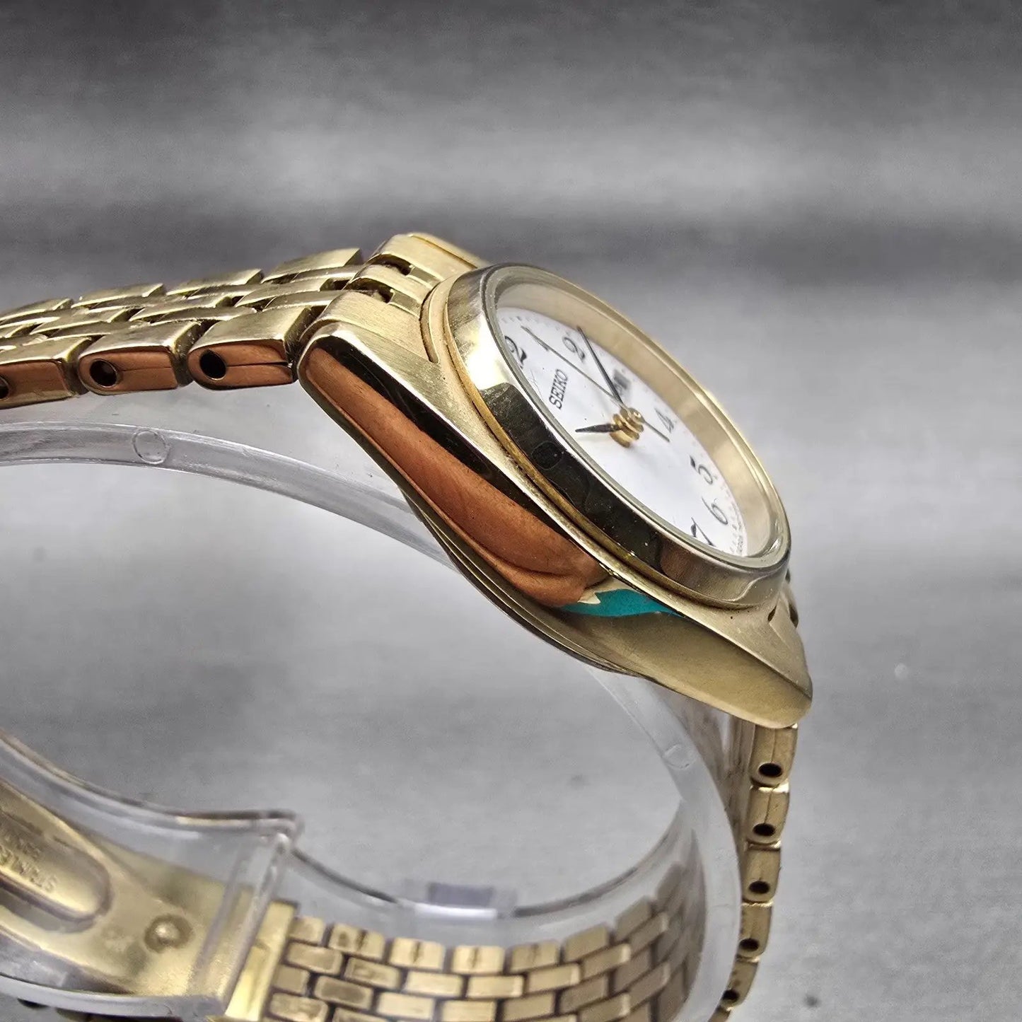 Seiko Watch Women 23mm White Dial Gold Tone Daydate Round 7N83-0011 New Battery3