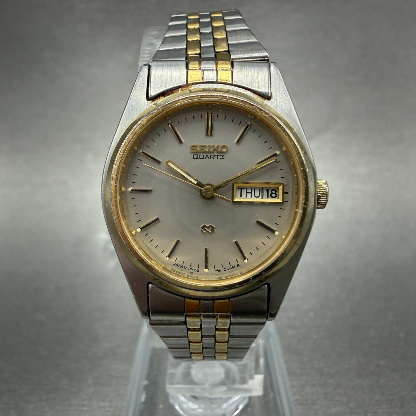 Seiko SQ Watch Women 24mm Silver Dial Two Tone Daydate 3Y03-0031 New Battery0