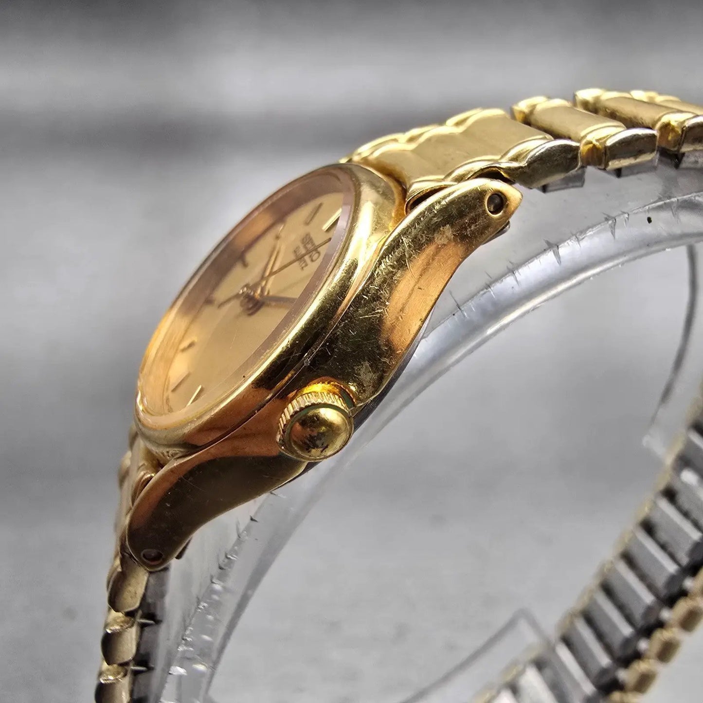 Seiko Watch Women 19mm Gold Dial Gold Tone Round 1N01-0E19 New Battery Vintage2