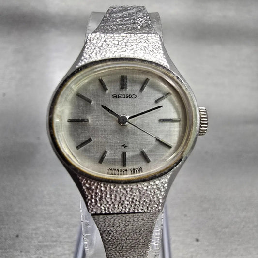 Seiko Watch Women 22mm Silver Dial Silver Tone Oval 1104-7140 Vintage Works0