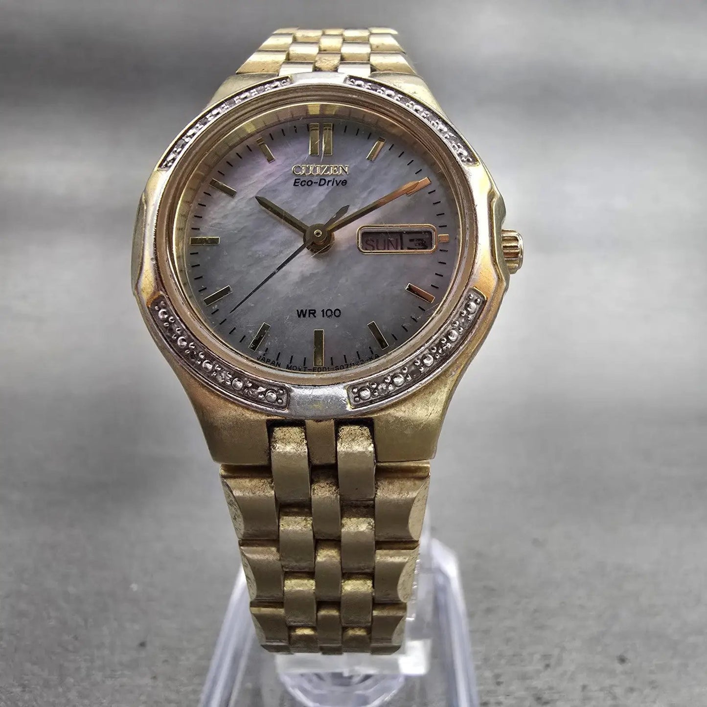 Citizen Eco-Drive Watch Women 27mm MOP Dial Gold Tone Gammed E001-S044315 Works5