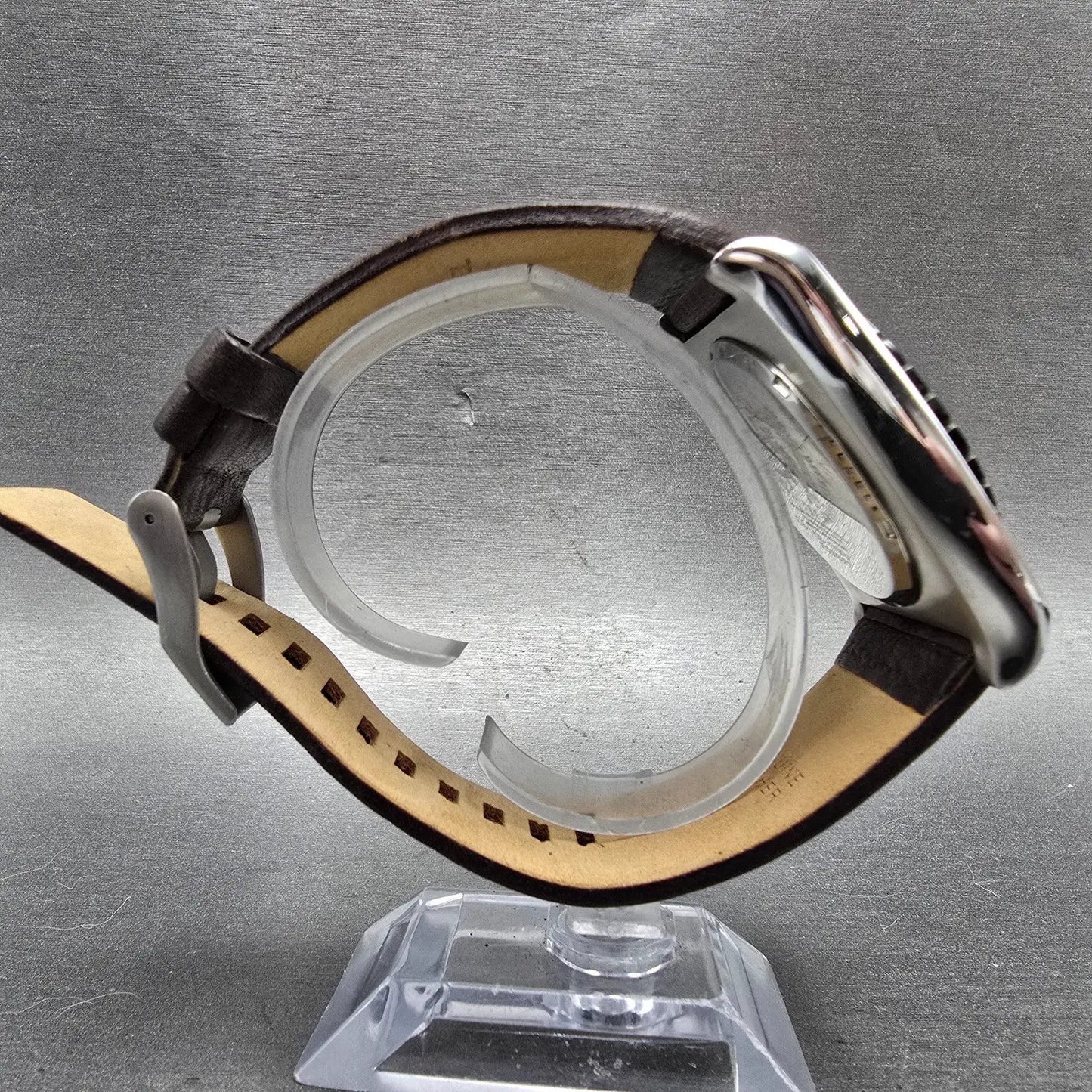 Diesel Watch Men 43mm Brown Dial Silver Tone Date Rectangle DZ-1160 New Battery8
