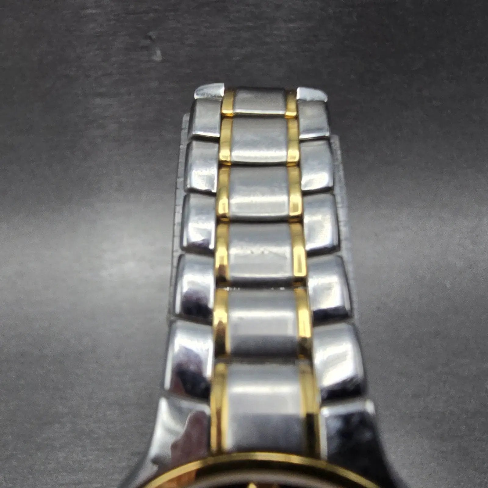 Movado Museum Watch Women 26mm Black Dial Two Tone 20.3.20.1095 New Battery4