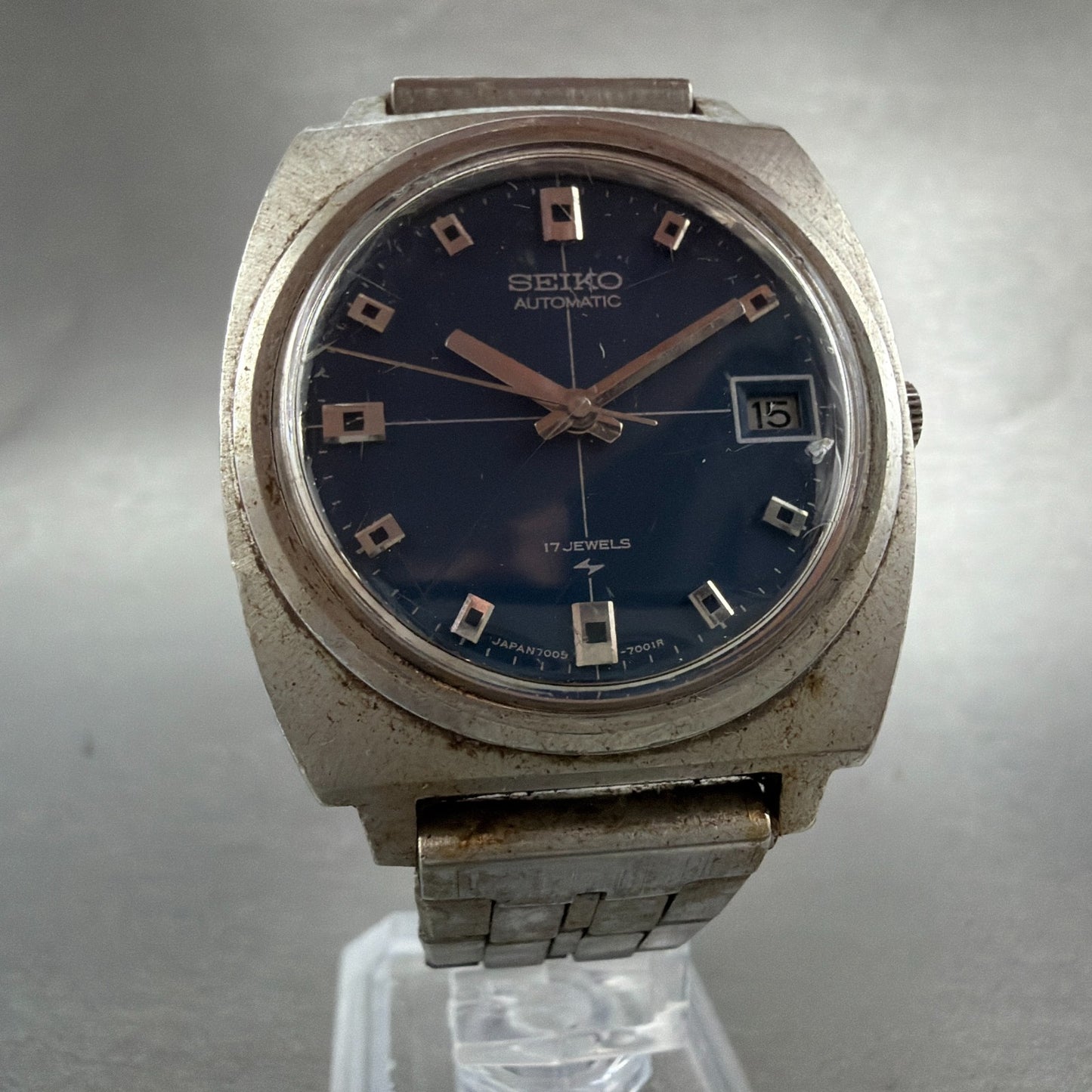 Seiko Automatic Watch Men 35mm Blue Dial Silver Tome Date 7005-7001 Runs Vintage5