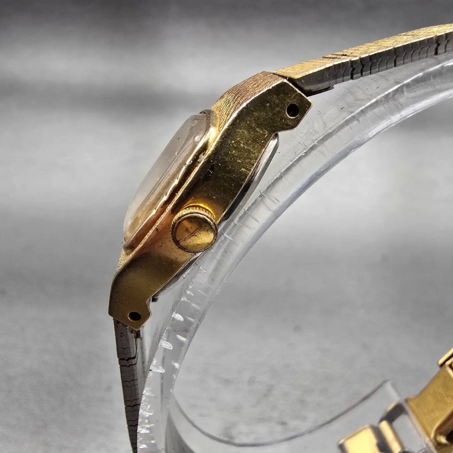 Citizen Watch Women 16mm Champagne Dial Gold Tone Oval 3220-949633 New Battery2