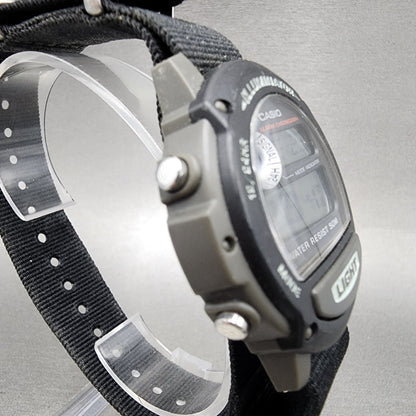 Casio Illuminator Watch Men 44mm Digital Silver LCD Alarm Chrono W87H New Batt3