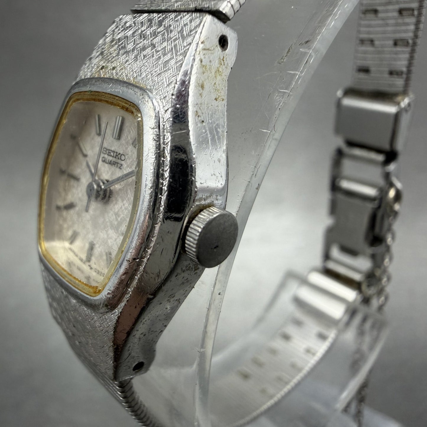 Seiko Watch Women 16mm Silver Dial Silver Tone Hexagon 2B31-5039 New Battery2