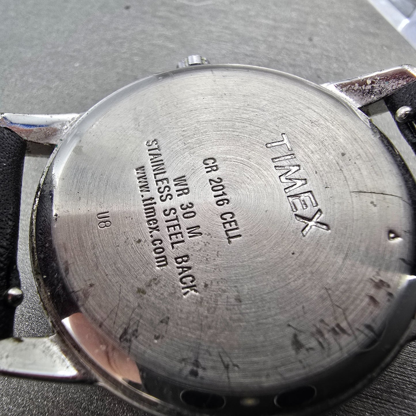 Timex Easy Reader Watch Men 35mm White Dial Silver Tone Date Round New Battery W9