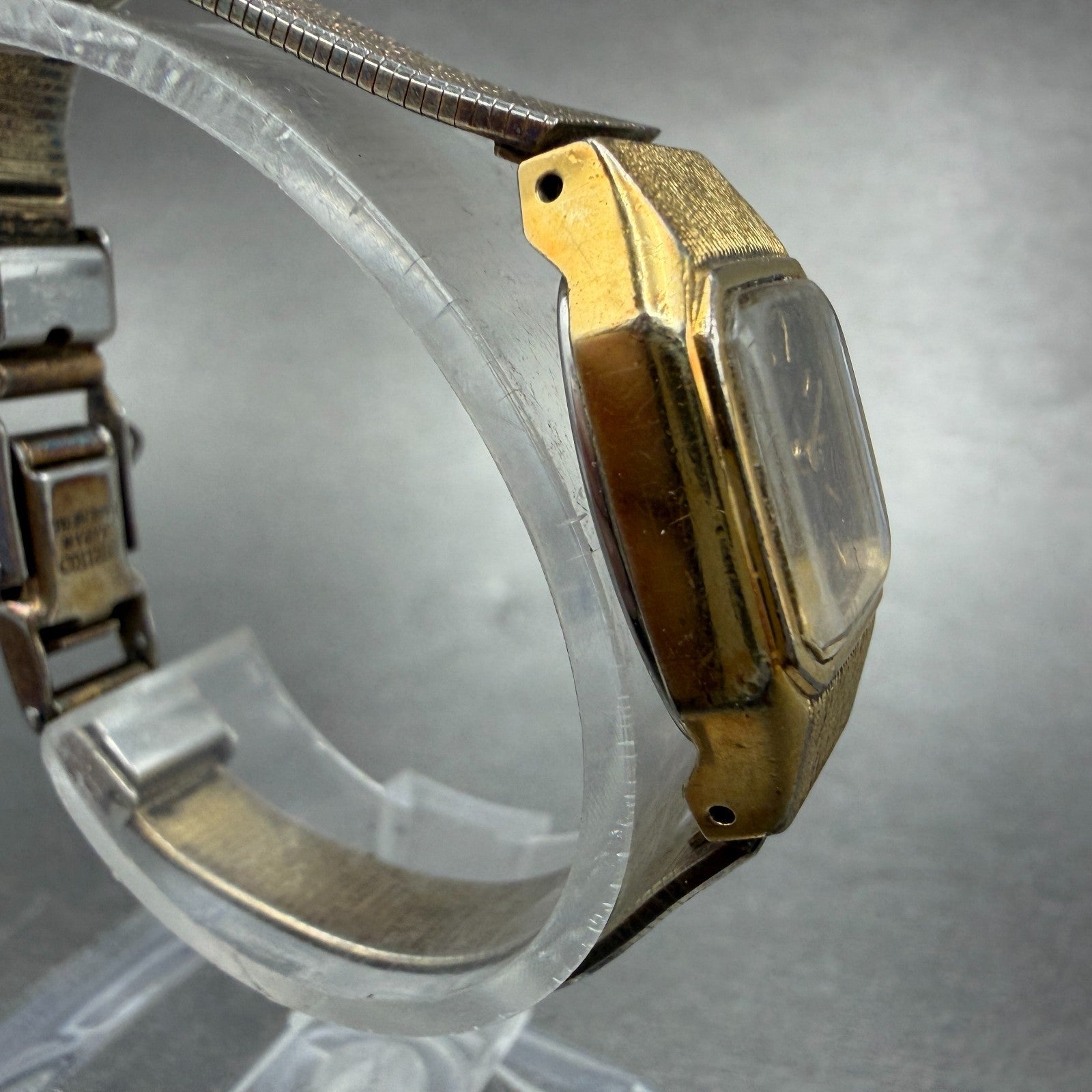 Seiko Tank Watch Women 17mm Brown Dial Gold Tone Rectangle 5420-5019 New Batt ZX3
