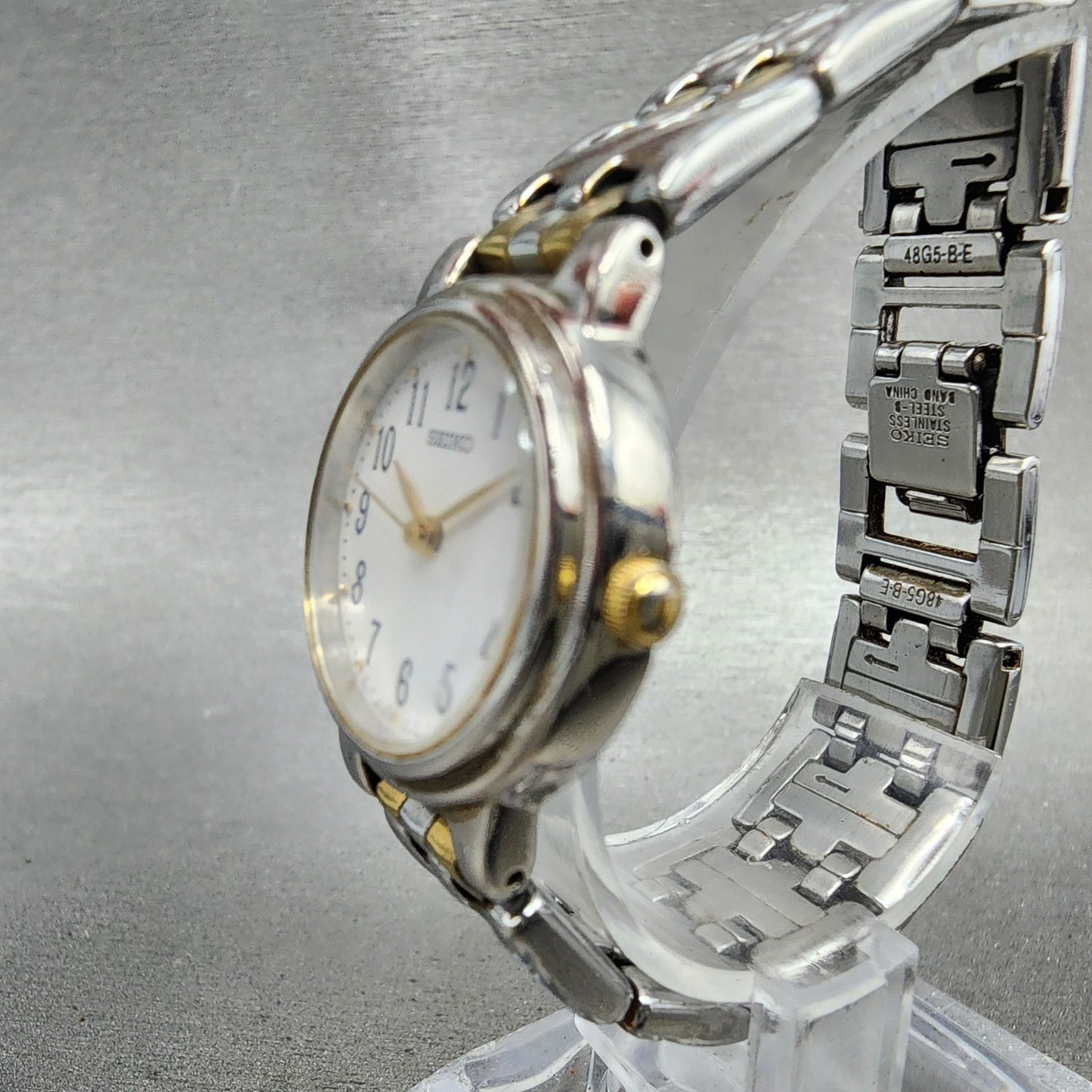 Seiko Watch Women 24mm White Dial Two Tone Round V7012089 New Battery2