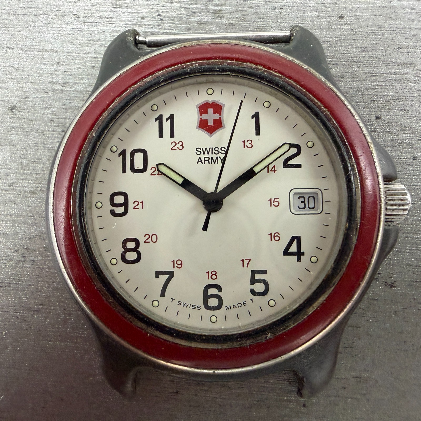 Victorinox Swiss Army Watch Men 39mm White Dial Black Tone Date Round PARTS TYPQ2