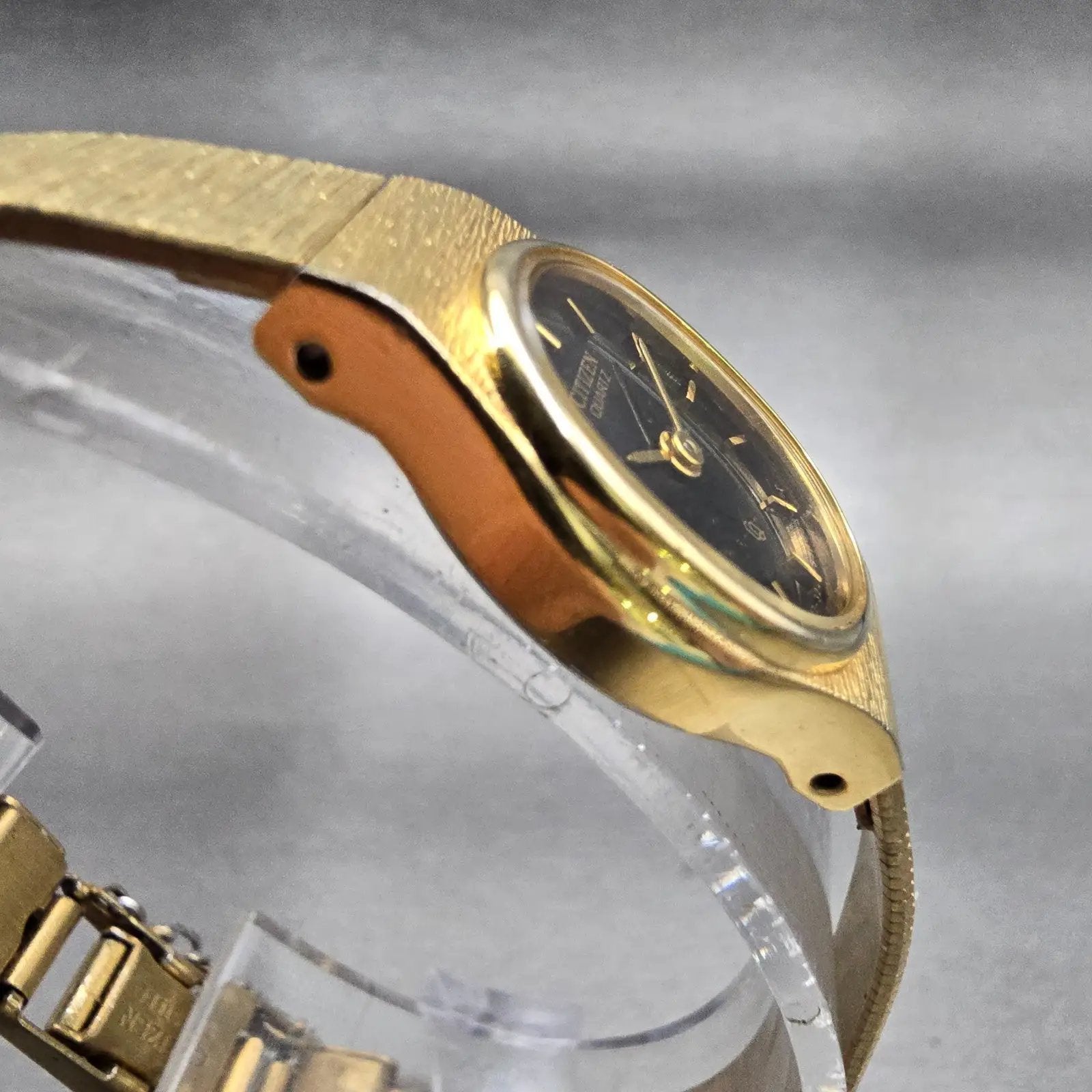 Citizen CQ Watch Women 17mm Black Dial Gold Tone Oval 3220-S16598 New Battery3