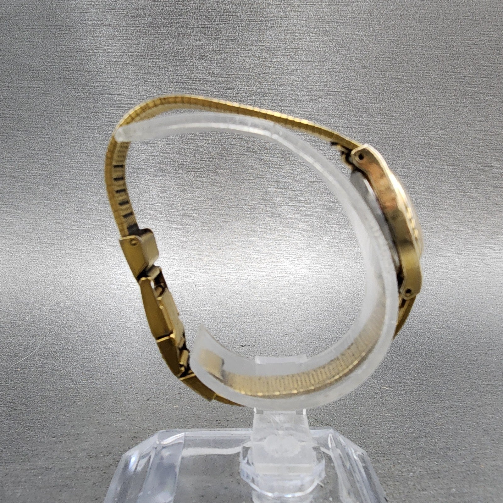 Citizen CQ Watch Women 16mm Black & Gold Dial Gold Tone Oval New Battery VTG8