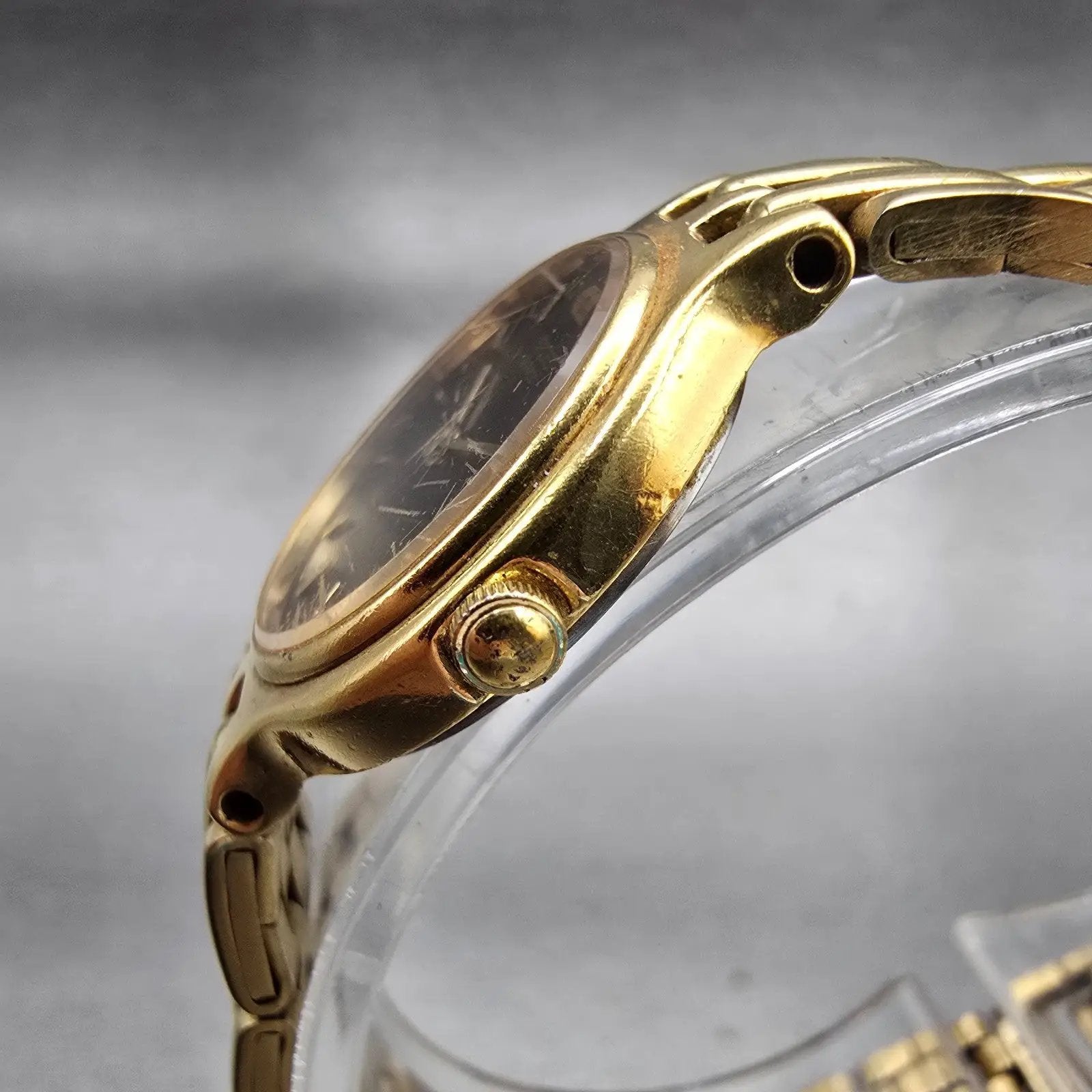 Seiko Watch Women 22mm Black Dial Gold Tone Round 1N00-0A99 New Battery Vintage2