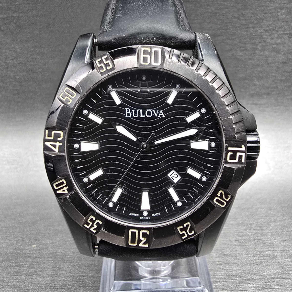 Bulova Dive Watch Men 43mm Black Dial Black Date Round 65B120 New Battery0