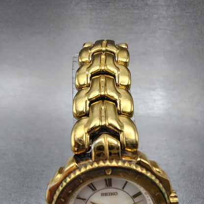 Seiko Sports 50 Watch Women 27mm MOP Dial Gold Tone Date 7n820479 New Battery4