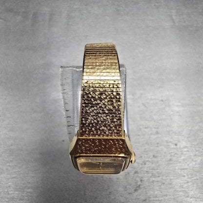 Seiko Watch Women 17mm Champagne Dial Gold Tone Rectangle 2C20-5789 New Battery4