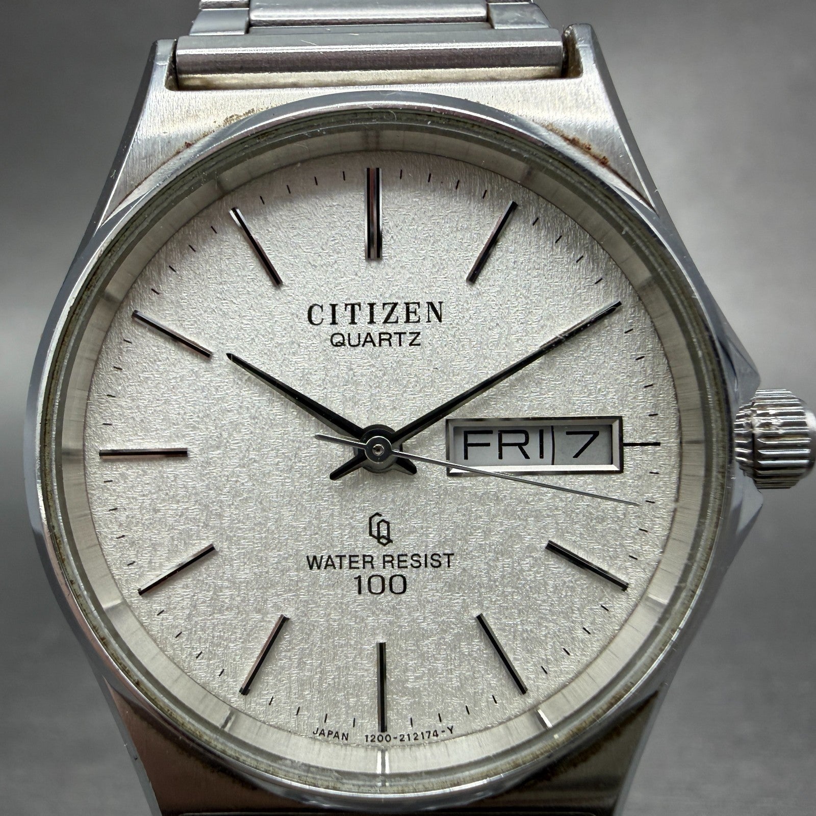Citizen CQ Watch Men 34mm Silver Dial Silver Tone Daydate 4-211511 New Battery1