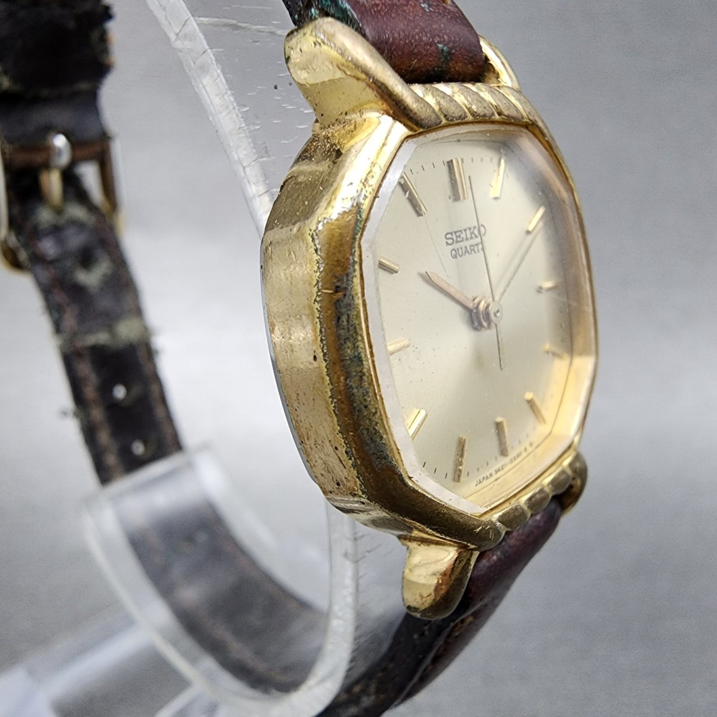 Seiko Watch Women 22mm Champagne Dial Gold Tone Octagon 34215140 New Battery3
