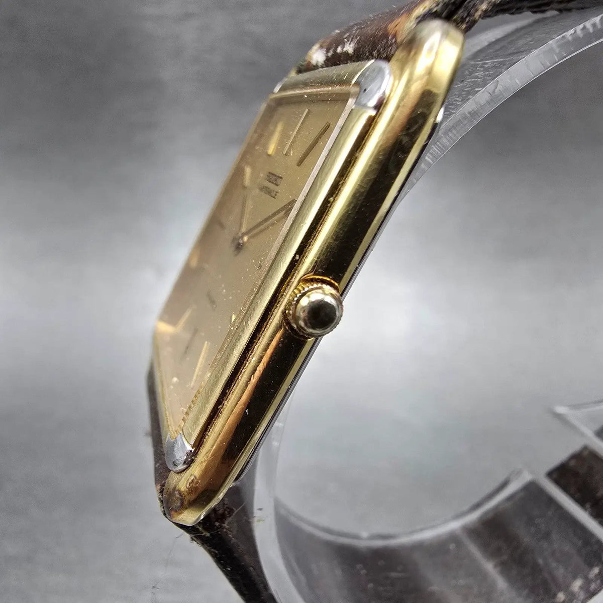Seiko Lassale Tank Watch Men 27mm Gold Dial Gold Rectangle 6020-5829 PARTS VTG3