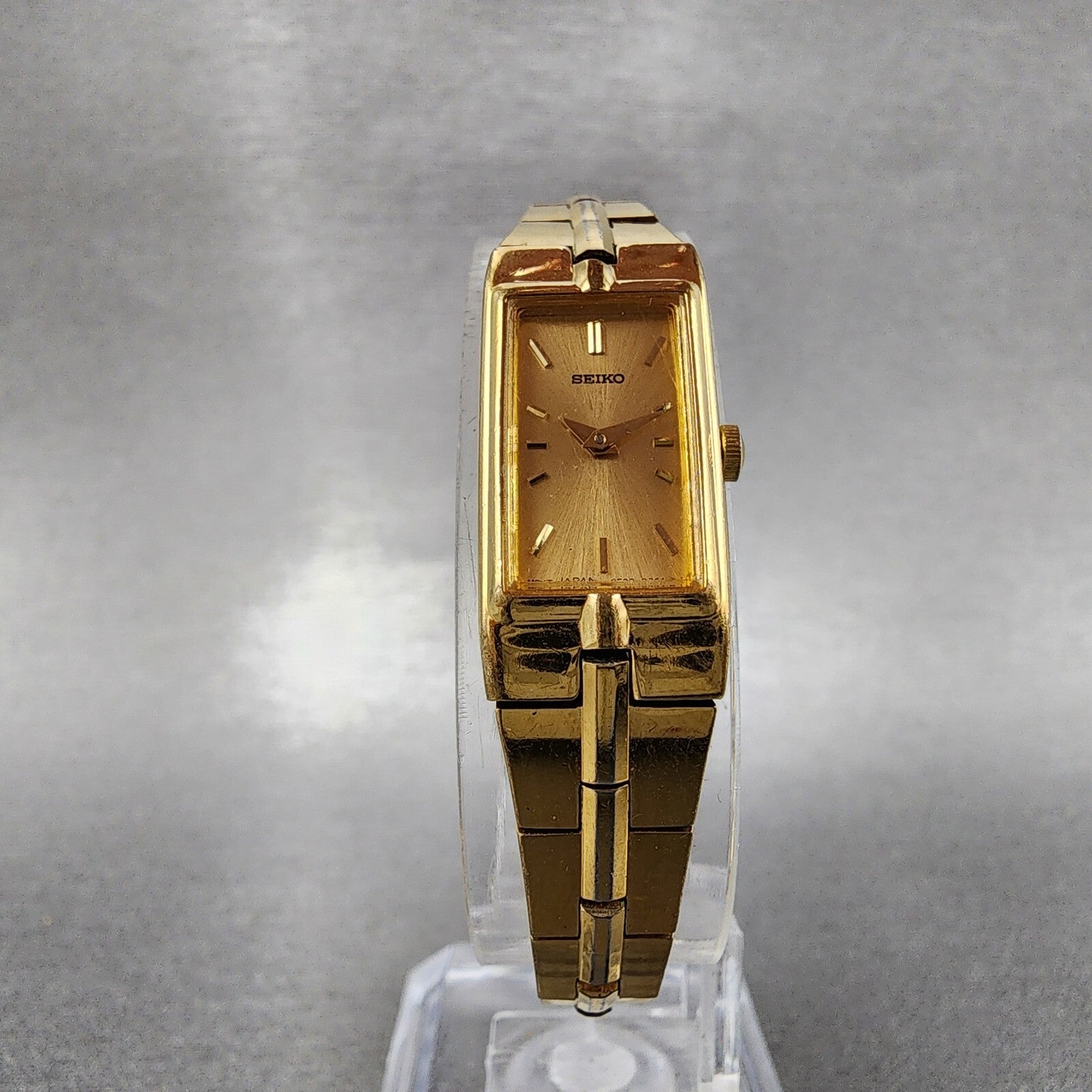 Seiko Tank Watch Women 13mm Champagne Dial Gold Tone 2e207479 New Battery5
