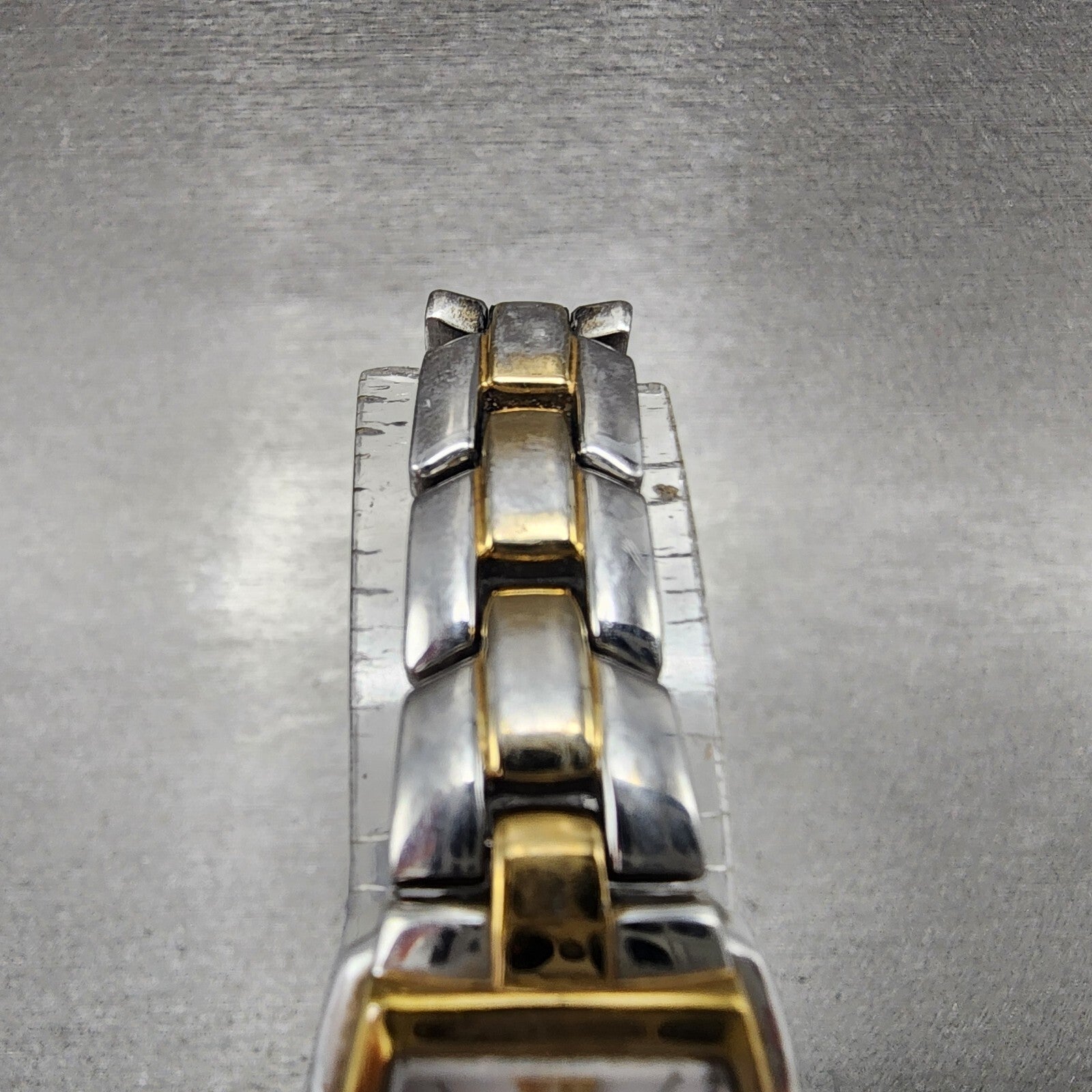 Seiko Solar Watch Women 18mm White Dial Two Tone Rectangle V1150AA0 Works2