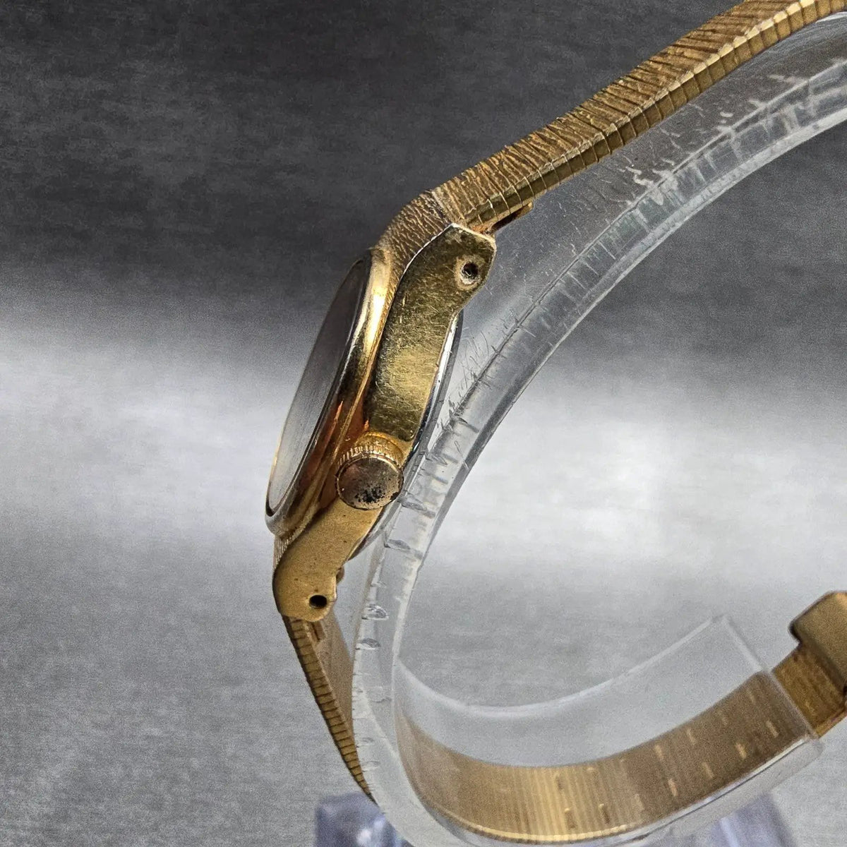 Citizen CQ Watch Women 16mm Black Dial Gold Tone Oval 5920-S49615 New Battery 842