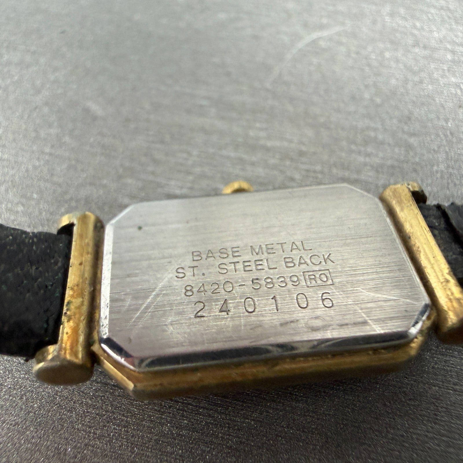 Seiko Lassale Watch Women 14mm Champagne Dial Gold Tone 8420-5839 New Battery9