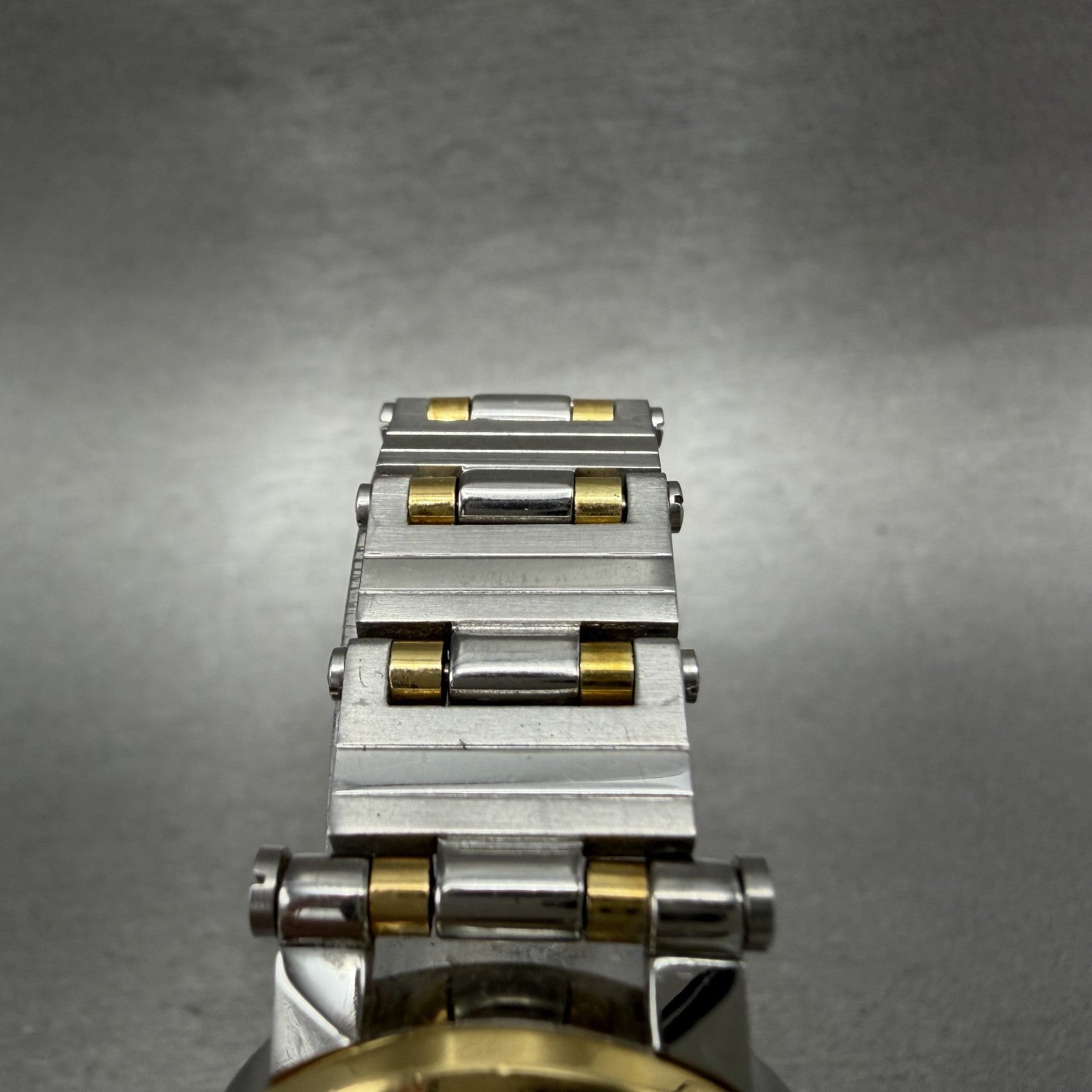 Croton Equator Watch Women 27mm MOP Dial 18K Gold Steel Date New Battery4