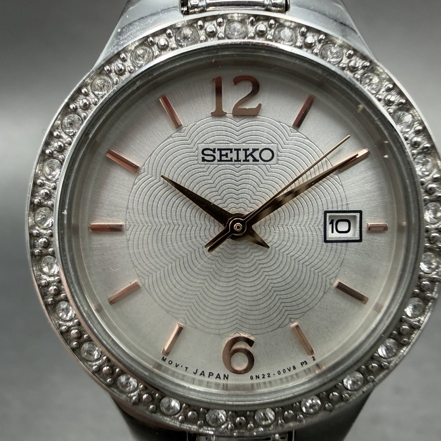Seiko Watch Women 28mm Silver Dial Silver Tone Round Date 6N22-00D0 New Battery1