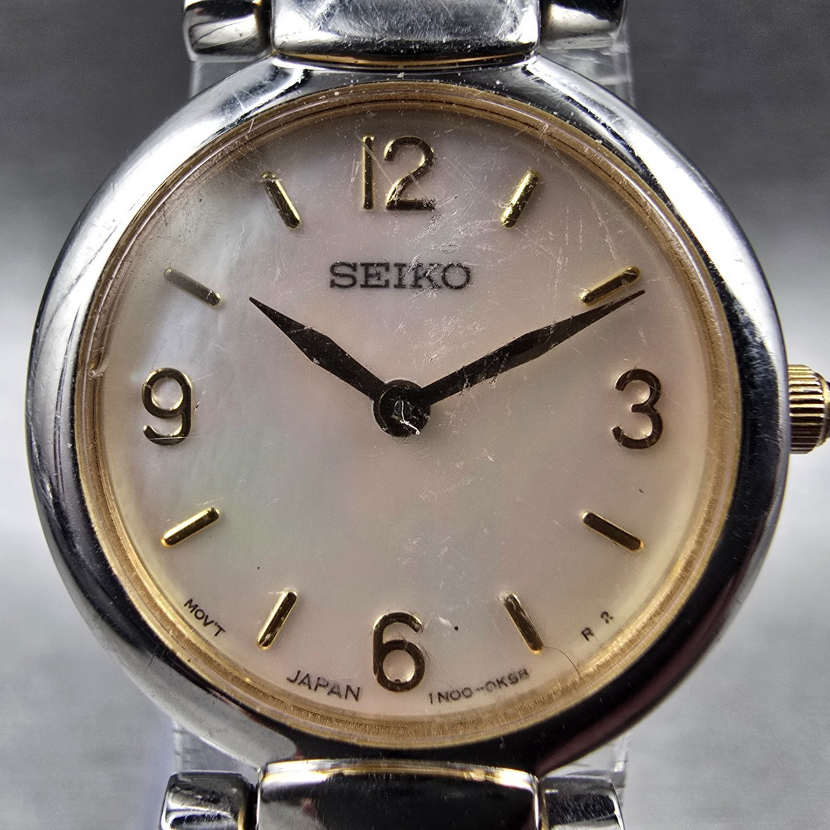Seiko Watch Women 21mm MOP Dial Silver Tone Round 1N00-0GR0 New Battery VTG JP1