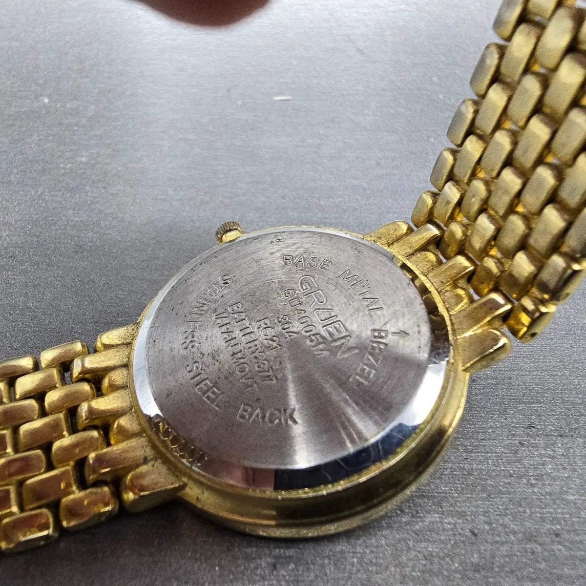 Gruen Watch Men 36mm Gold Dial Gold Tone Round New Battery Vintage9