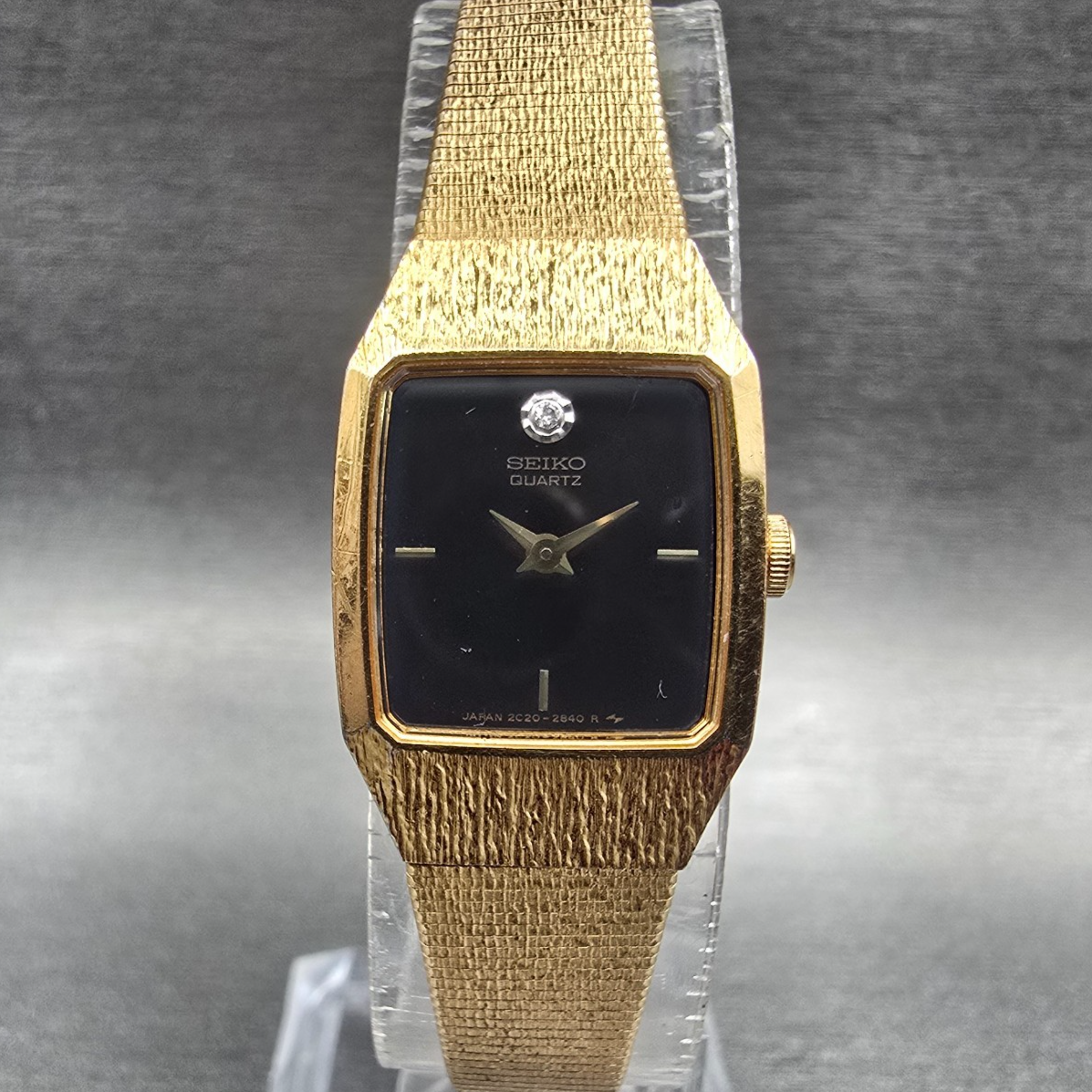 Seiko Womens Watch 17mm Black Dial Gold Tone Rectangle 2C20-6389 New Battery0
