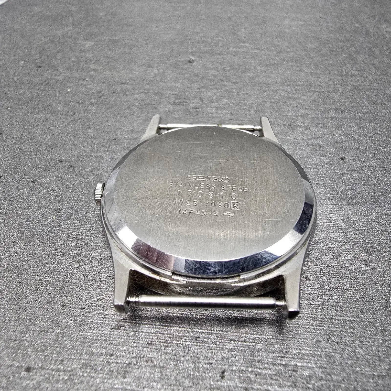 Seiko Watch Men 32mm Silver Dial Silver Tone Daydate Round 7123-7090 PARTS VTG9