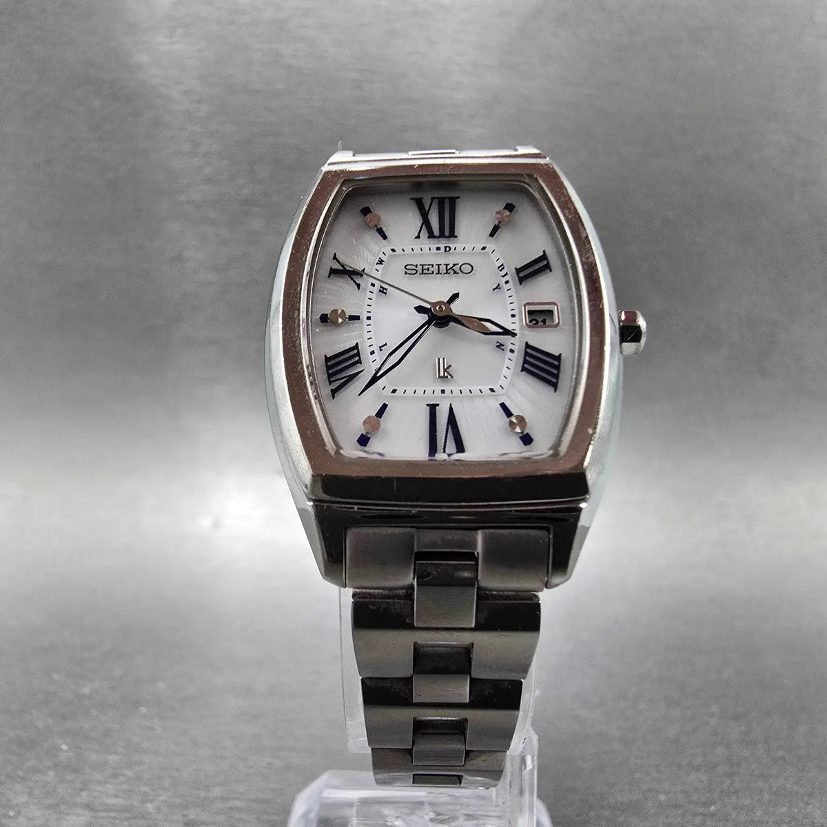 Seiko Lukia Atomic Solar Watch Women 25mm White Dial titanium 1B22-0CC0 PARTS6
