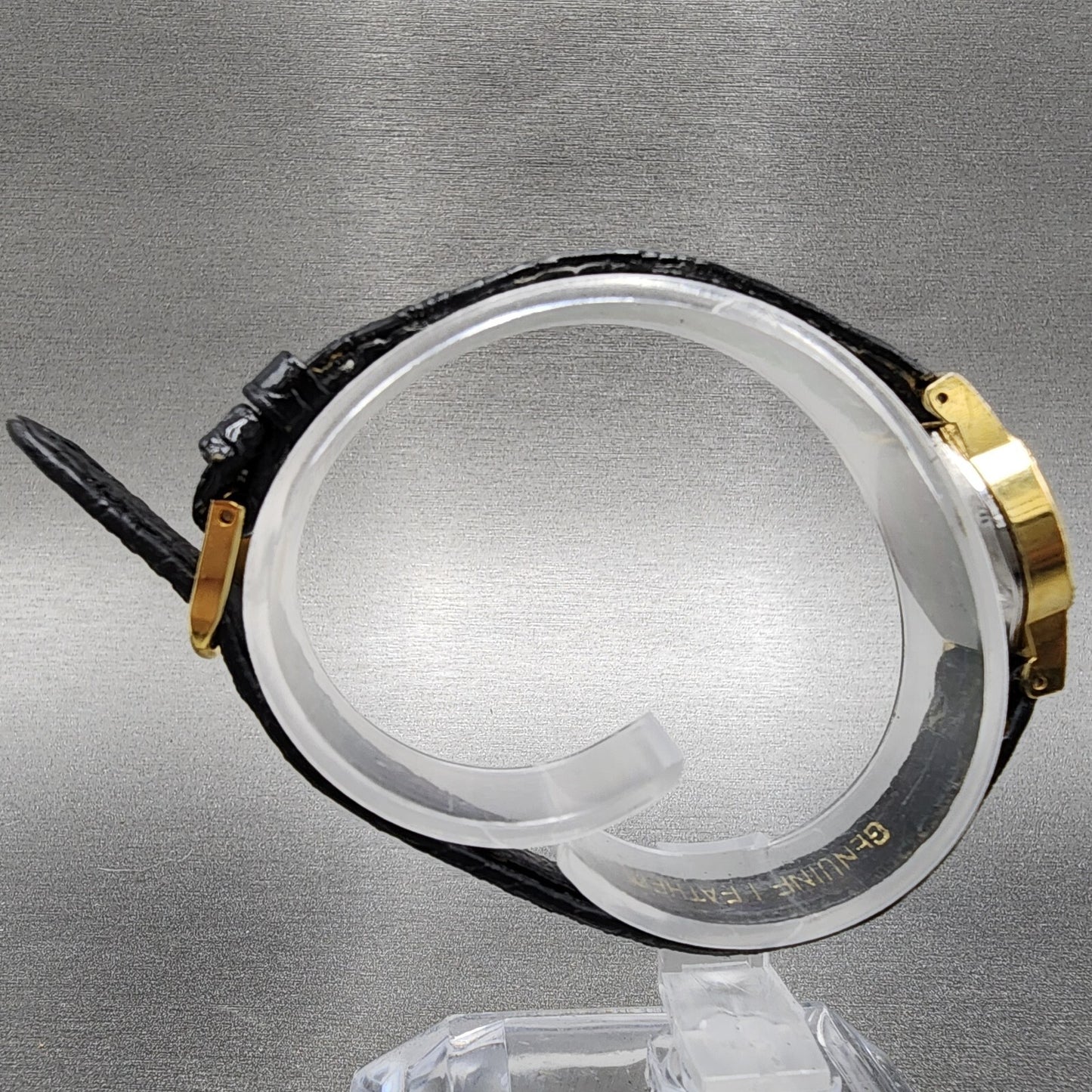 VTG Seiko Watch Women 17mm Gold Dial Gold Tone Oval Manual Wind 1100-5549 READ!!