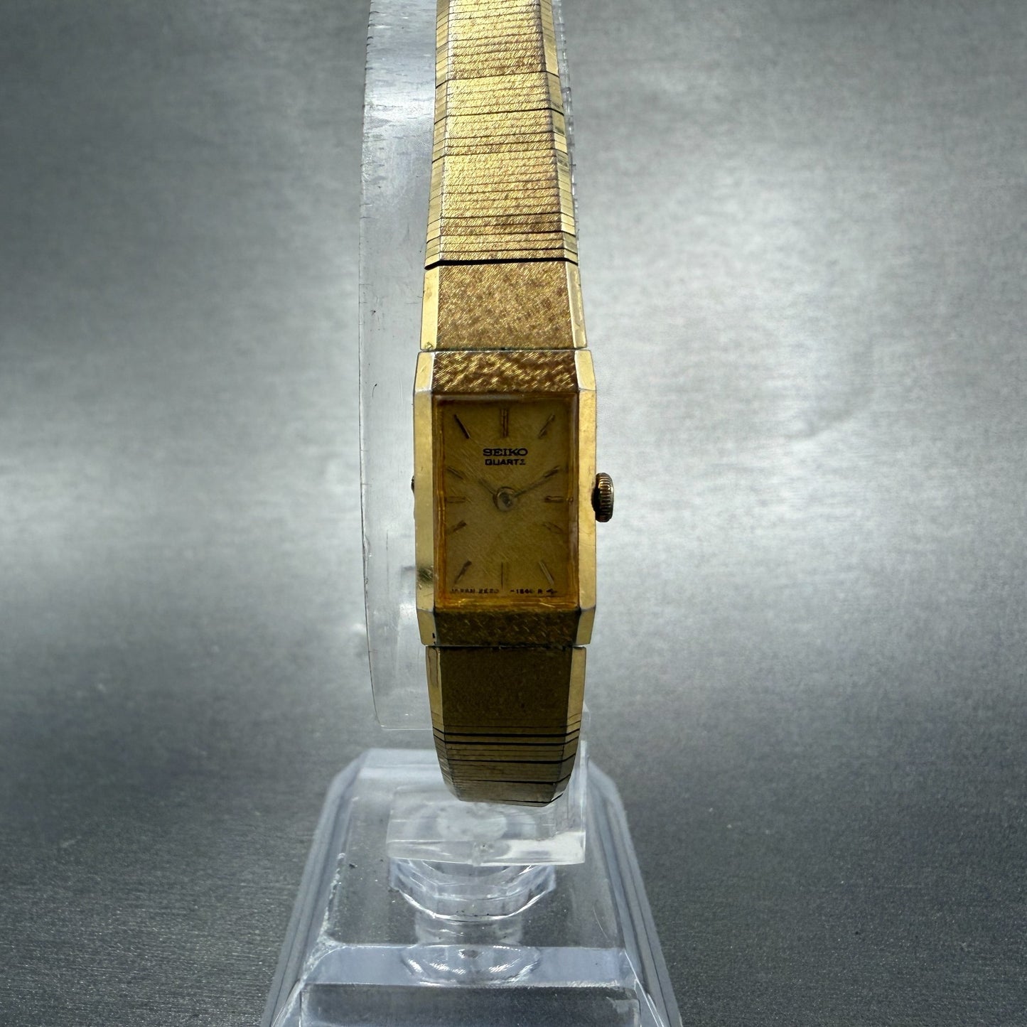 Seiko Tank Watch Women 12mm Champagne Dial Gold Tone 2e20-6259 New Battery 3215