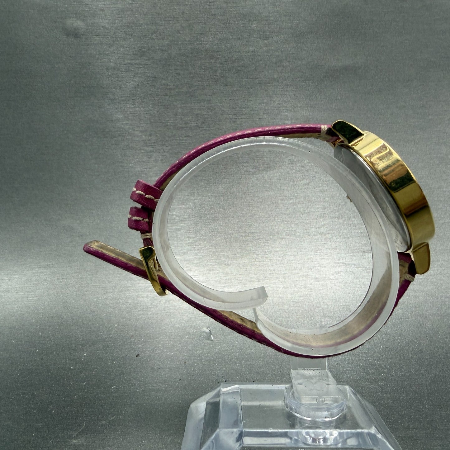 Coach Watch Women 33mm Gold Dial Gold Tone Round Pink Band New Battery7