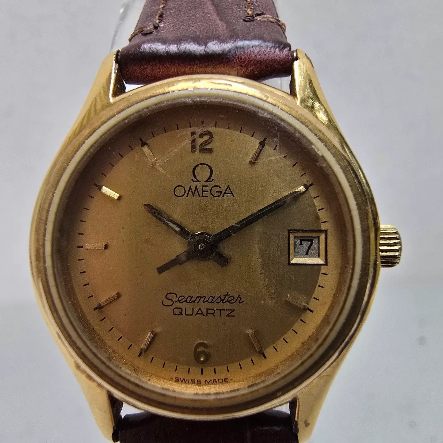 Omega Seamaster Watch Women 23mm Gold Dial Gold Tone Date Round 1380 New Battery1