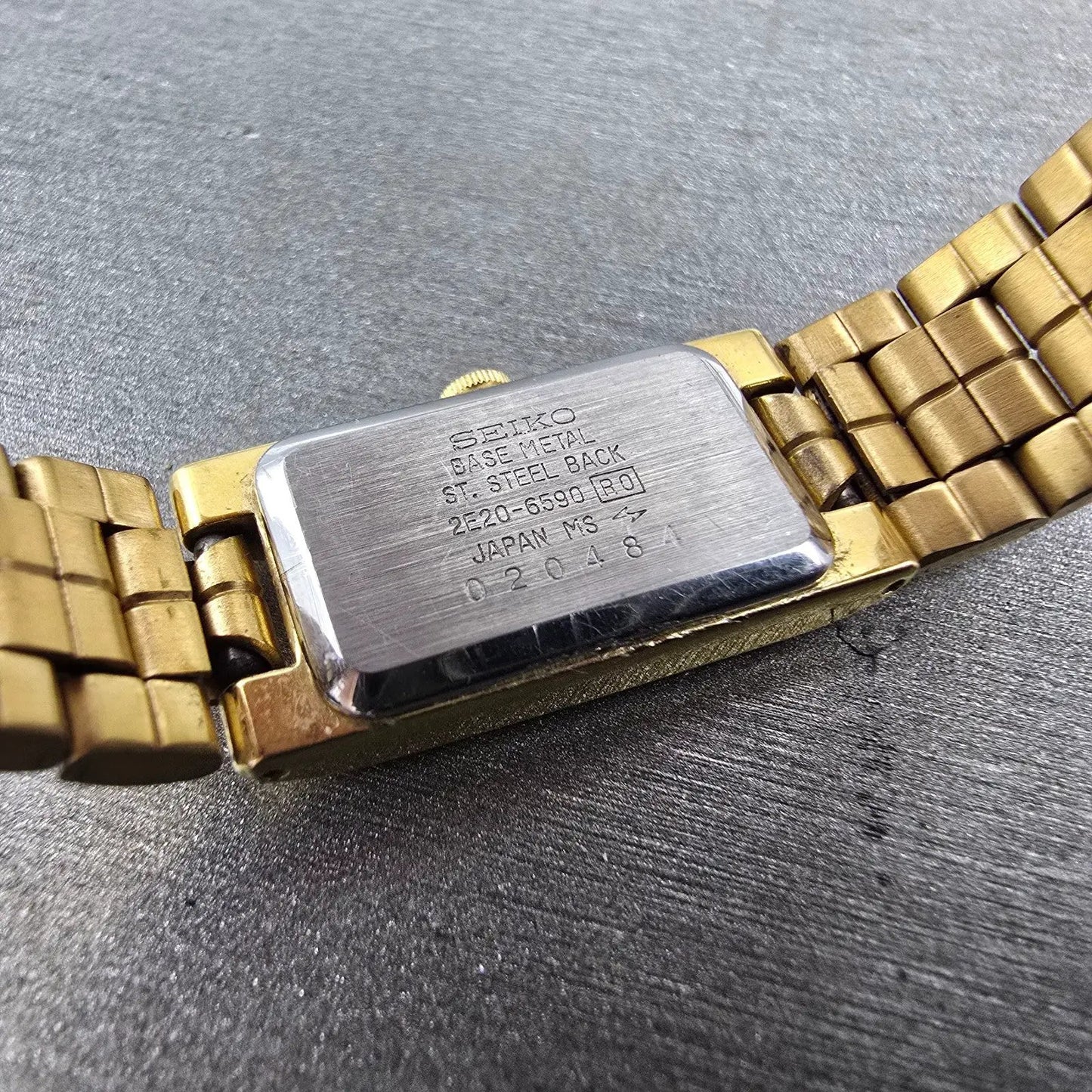 Seiko Tank Watch Women 13mm Champagne Dial Gold Tone 2E20-6590 New Battery VTG J9
