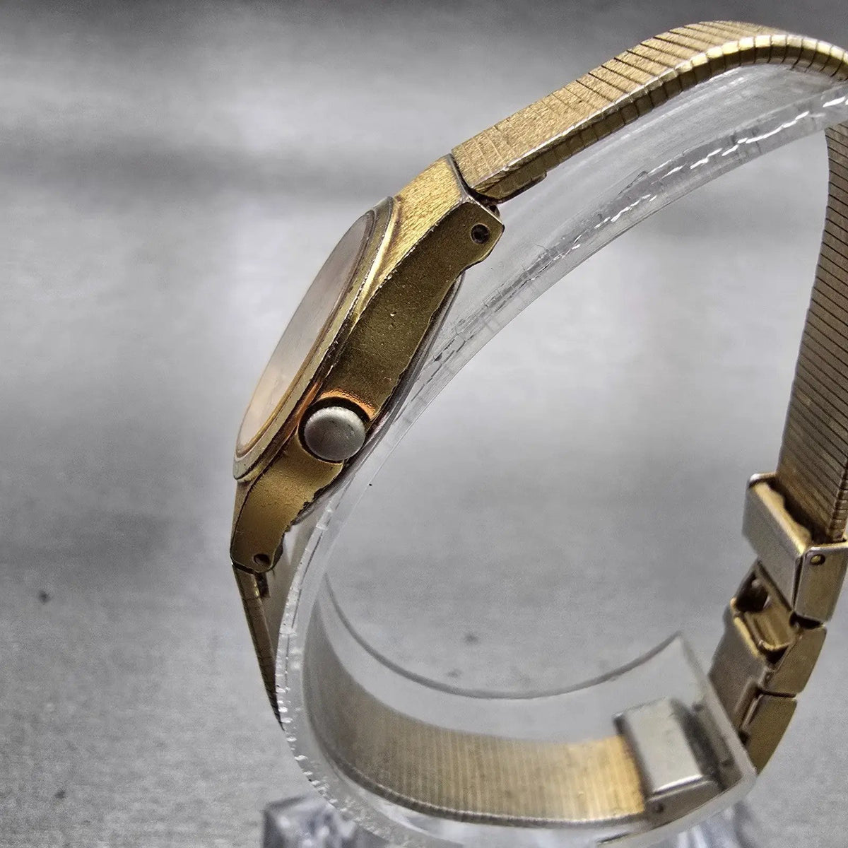 Seiko Watch Women 19mm Gold Dial Gold Tone Round 4N00-0669 New Battery VTG 1232