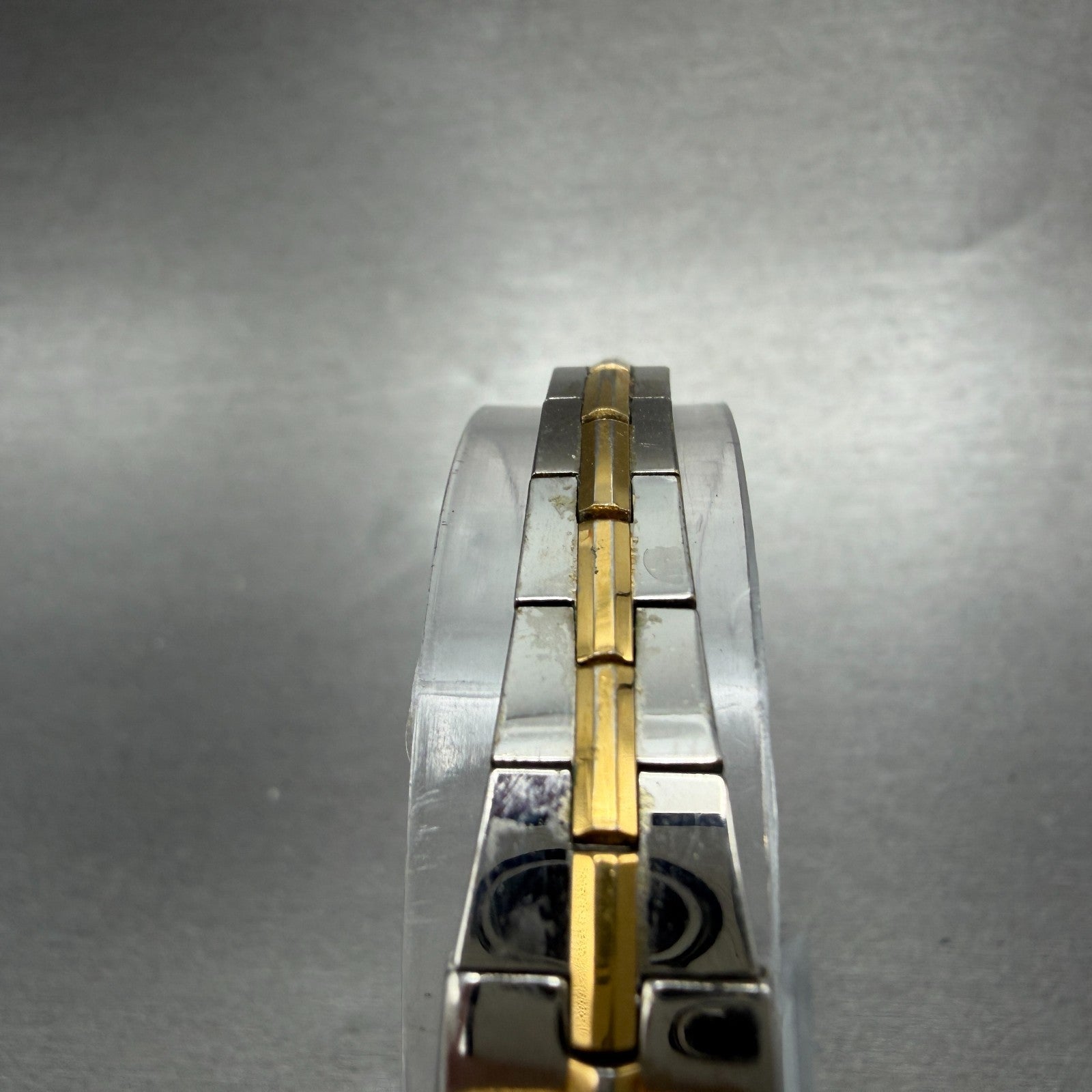 Seiko Tank Watch Women 13mm White Dial two Tone Rectangle 2E20-0AY0 New Battery54