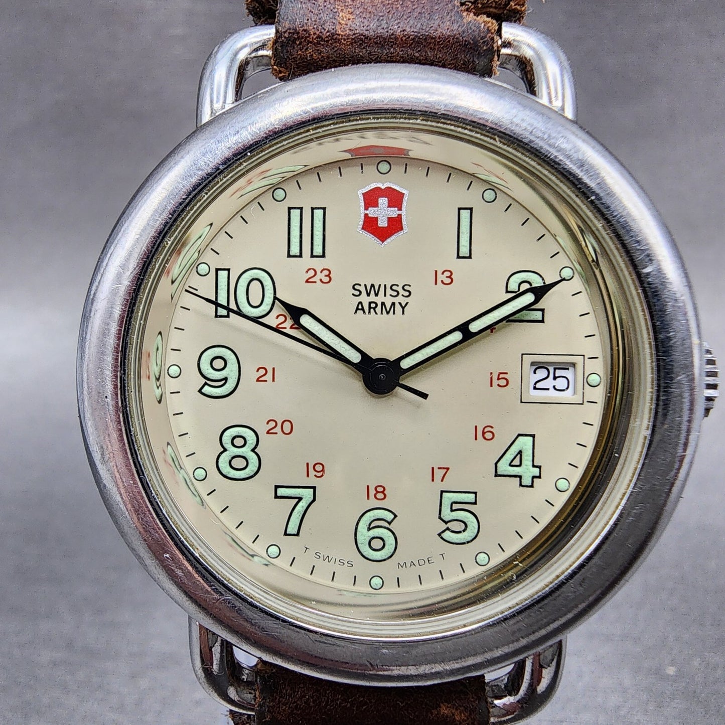 Victorinox Swiss Army Cavalry Watch Men 37mm Cream Dial Silver Tone Date NewBatt1