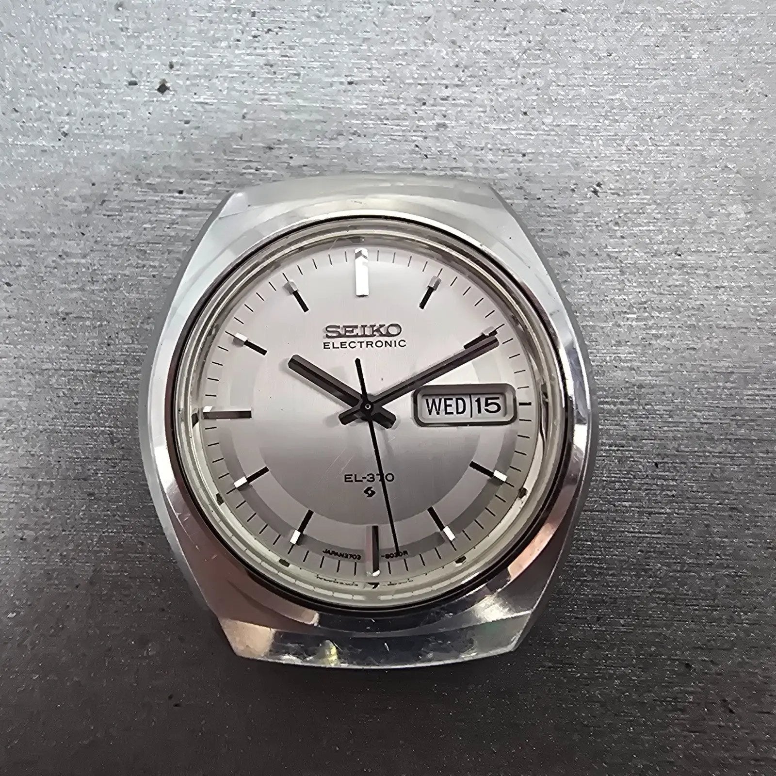 Seiko Electronic EL-370 Watch Men 39mm Silver Dial Steel Daydate 3703-8020 PARTS0