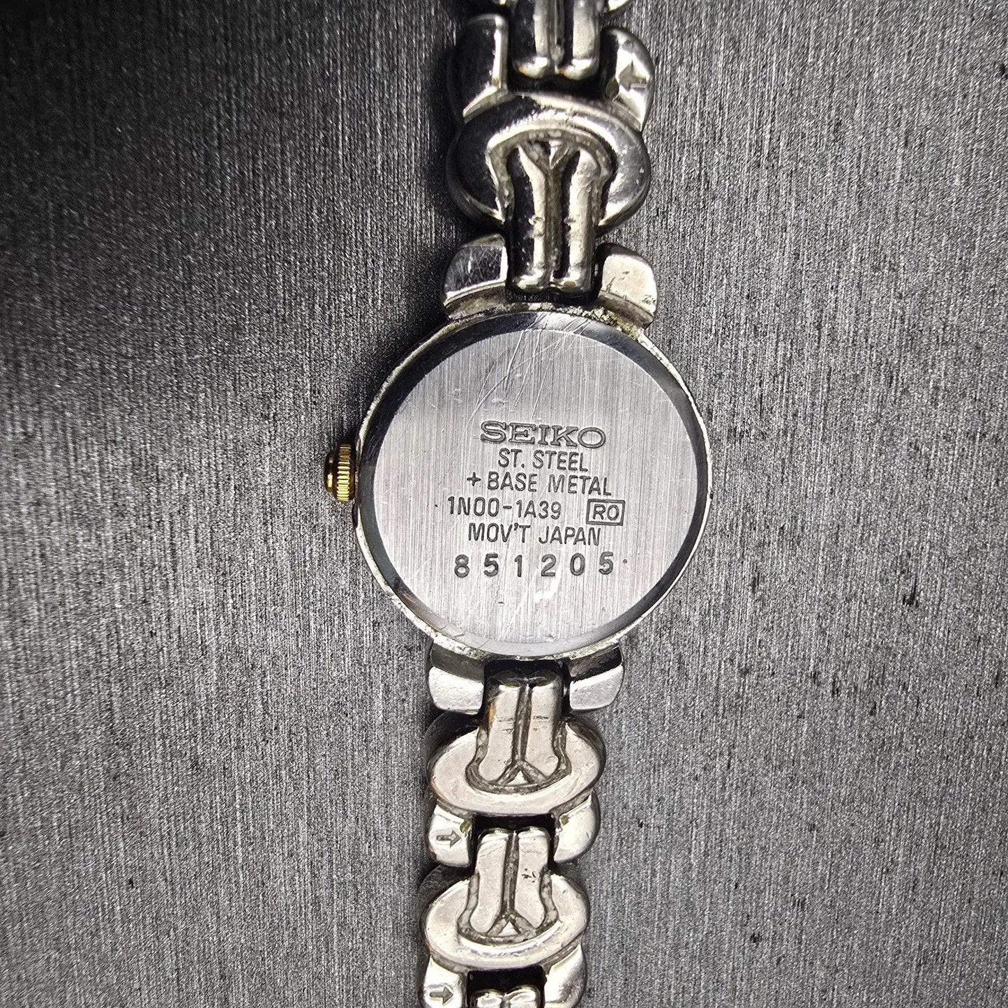 Seiko Watch Women 19mm White Dial Silver Two Round 1N00-1A39 New Battery VTG10