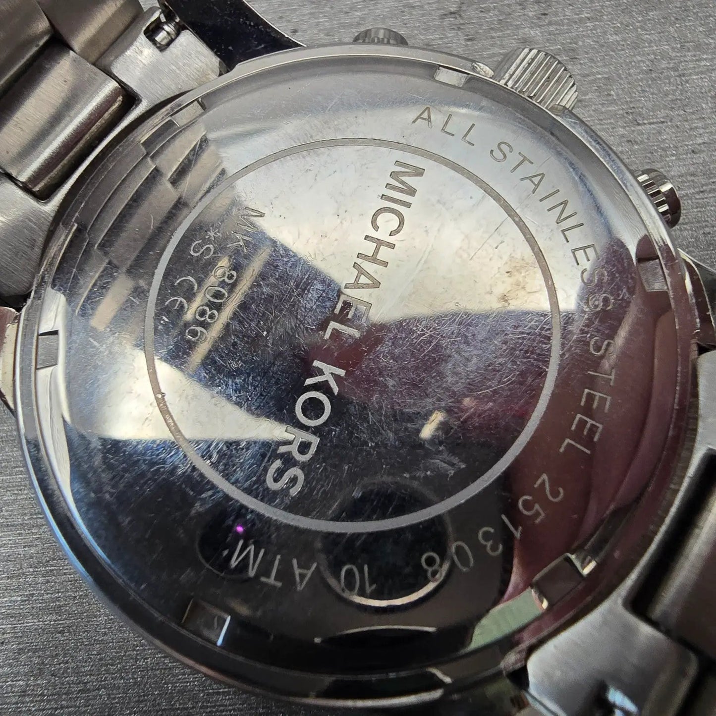 Michael Kors Runway Chrono Watch Men 45mm Silver Dial Silver Date MK8086 New Bat10