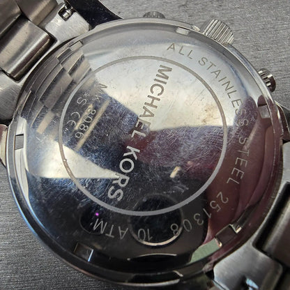 Michael Kors Runway Chrono Watch Men 45mm Silver Dial Silver Date MK8086 New Bat10