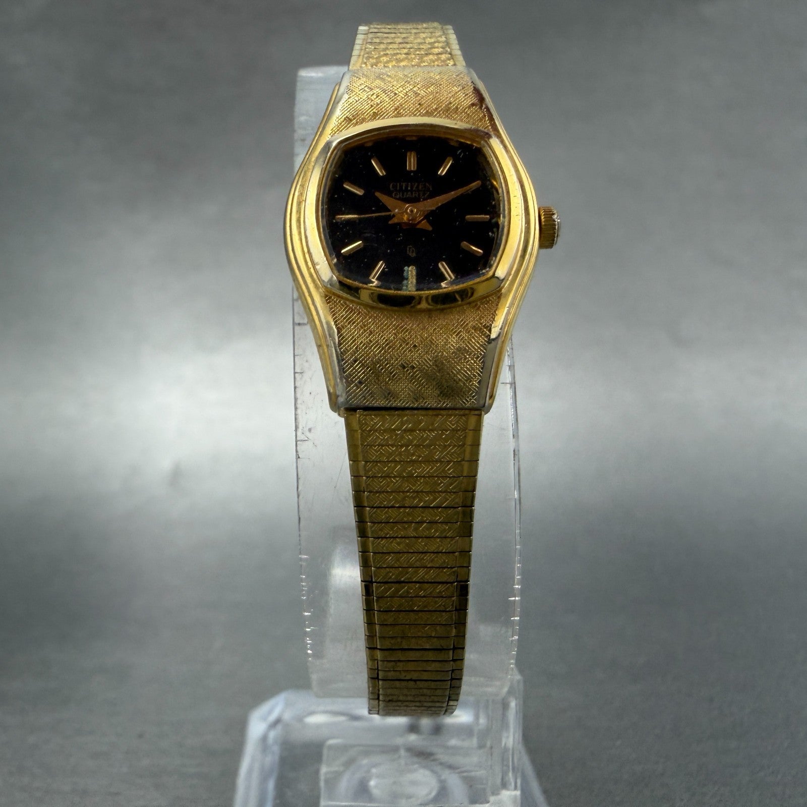 Citizen CQ Watch Women 17mm Black Dial Gold Tone Round 2951-S07581 New Battery5